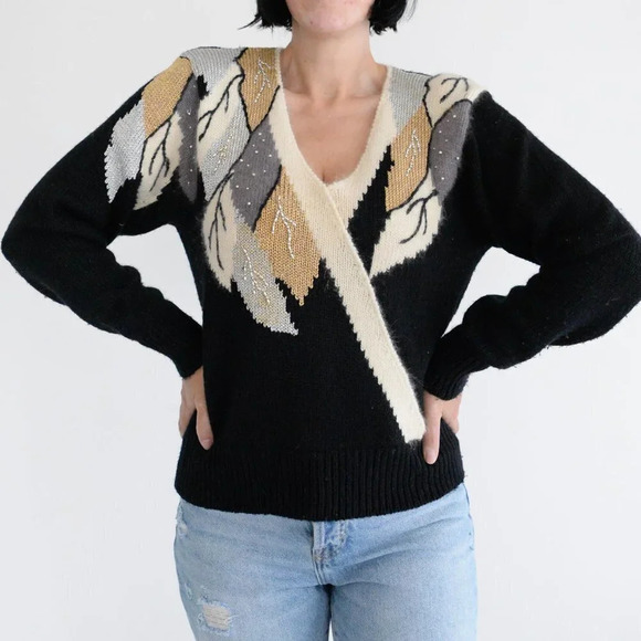 Vintage Joslen Smith  Black with Gold Detail V-Neck Sweater LG - Picture 2 of 12
